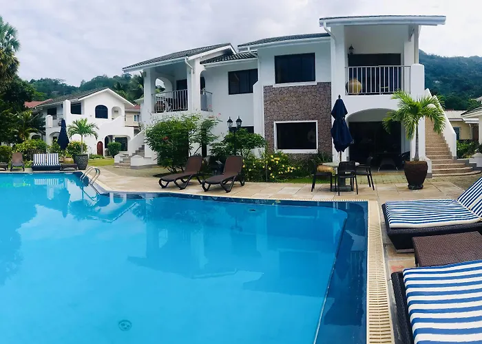 Guest house Sun Properties And Resort Hotel 3*