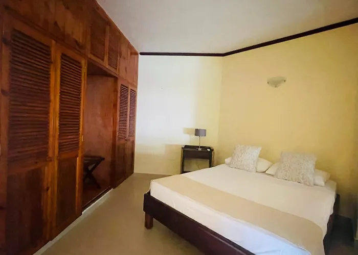 Sun Properties And Resort Hotel 3* Beau Vallon (Mahe)