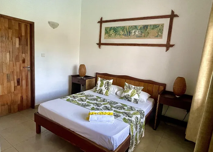 Sun Properties And Resort Hotel Beau Vallon (Mahe)