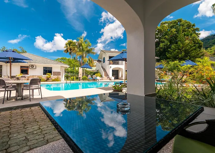 Guest house Sun Properties And Resort Hotel 3*